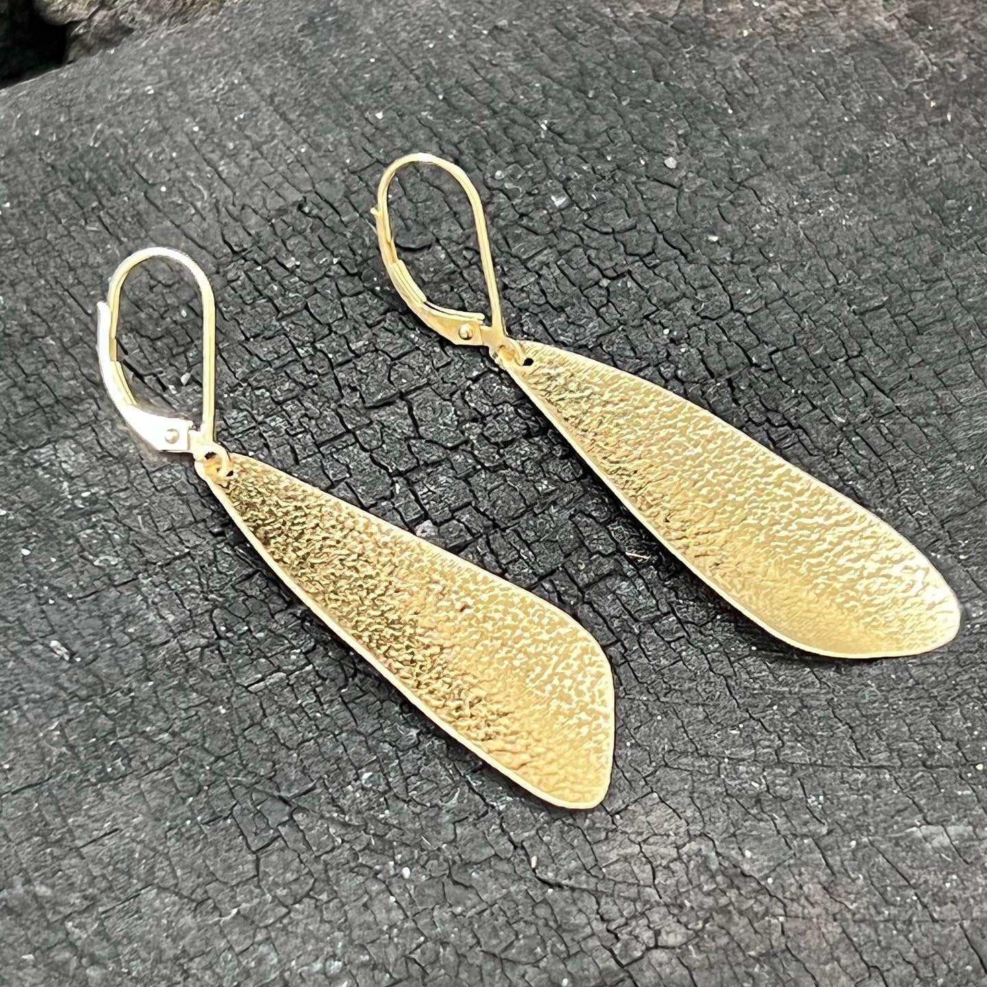 Textured 14K Gold Petals Earrings