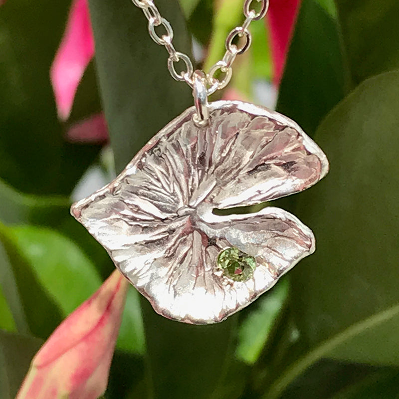 Lilypad Necklace with Peridot